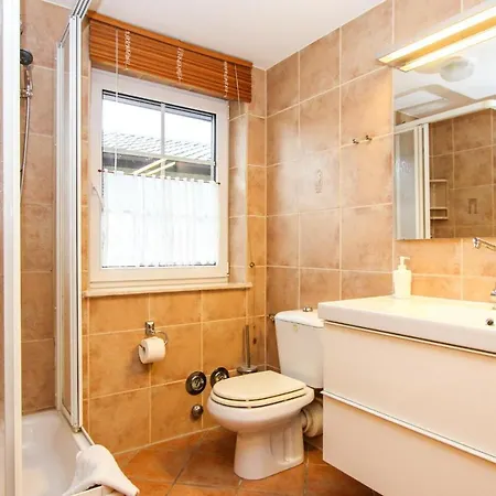 Appartement Likedeeler 2 *